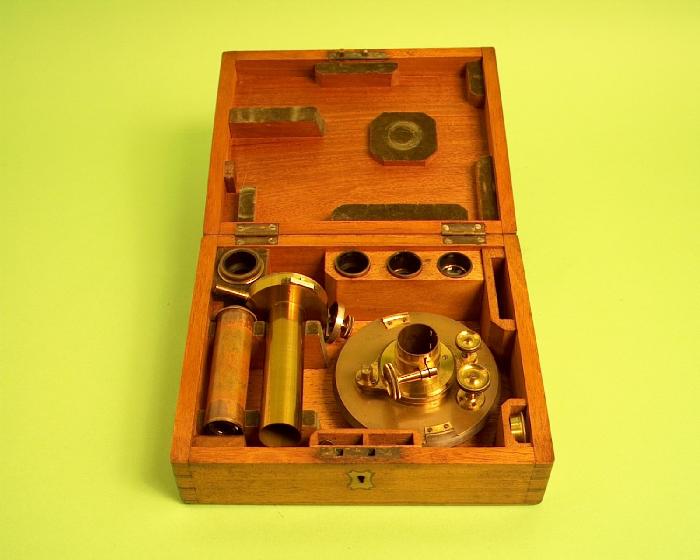 Marinoni position micrometer by J. Scherer, Vienna, 1732: brass, length 24.5 cm