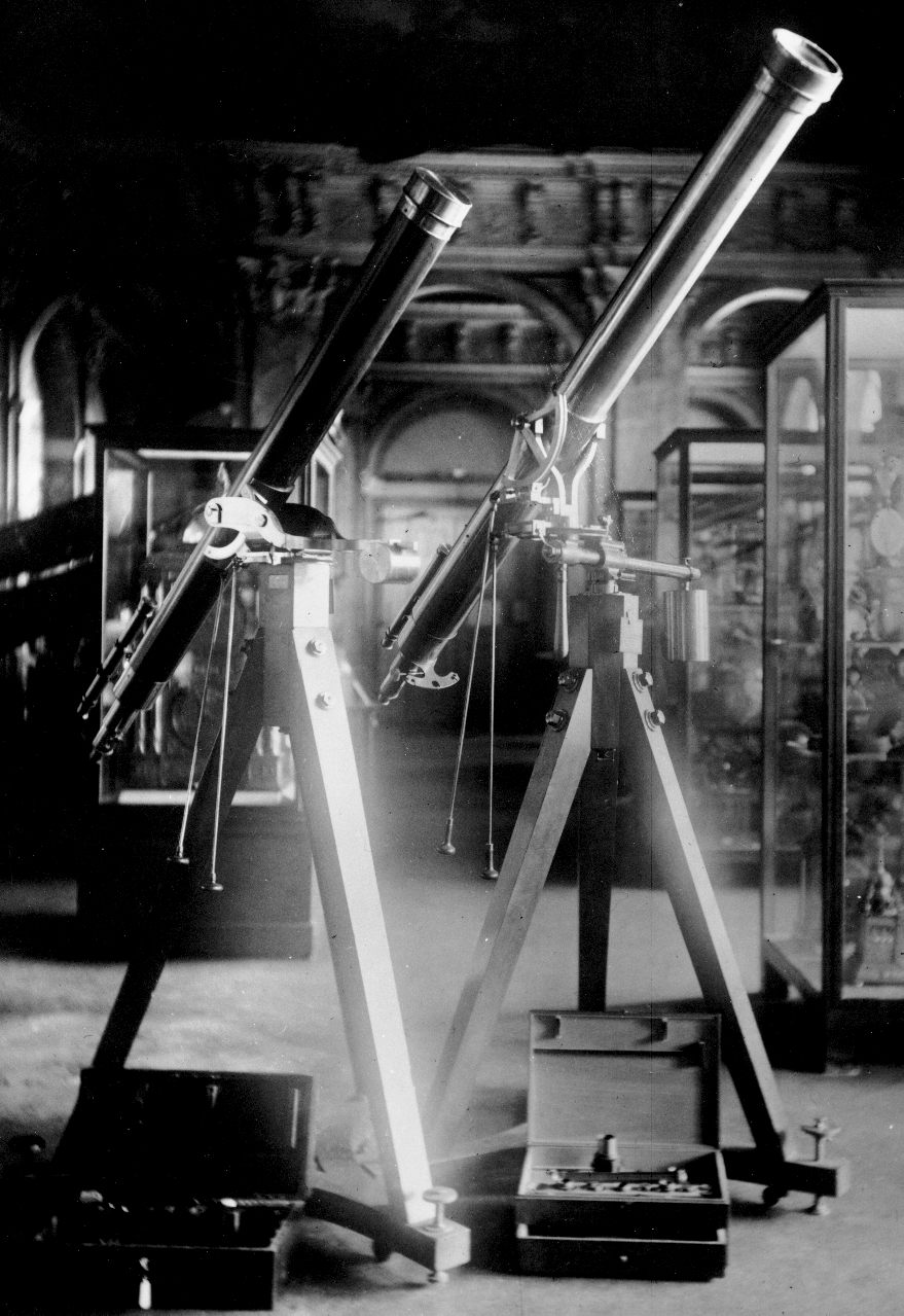 Refracting telescope by Josef Fraunhofer , used to observe the 1874 and 1882 transits (on the right)