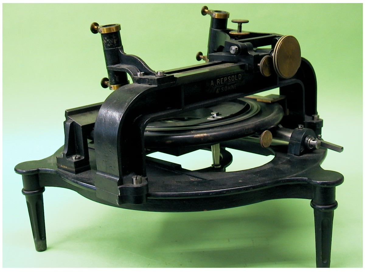 Plate measuring machine by Repsold & Sohne, used for the 1874 Dutch expedition at Reunion